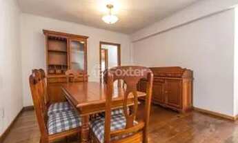 Imagem 7: Apartamento para venda tem 130 metros quadrados com 3 quartos em Rio Branco - Porto Alegre