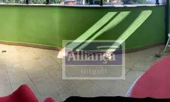 Imagem 4: Cobertura triplex! 4 suítes, 2 vagas de garagem! Espetacular vista para o mar!