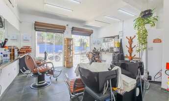 Imagem 3: Casa para venda com 214 metros quadrados com 2 quartos em Água Verde - Curitiba - PR