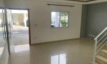 Imagem 3: Belo sobrado com 3 quartos/suite/closet/quintal/2 vagas dentro do Condominio