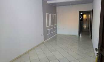 Imagem 5: Casa espaçosa, com 2 quartos e um banheiro