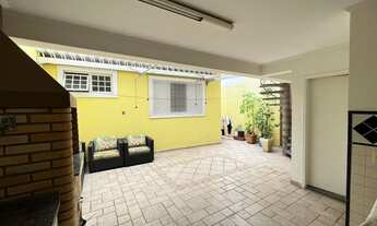 Imagem 6: Linda casa com área gourmet coberta e 4 vagas para locação no Boaque da saúde