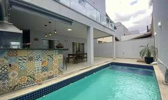 Imagem: Sobrado em condomínio à Venda em Taubaté