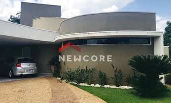 Imagem: Casa de condomínio em Alameda das Embaúbas