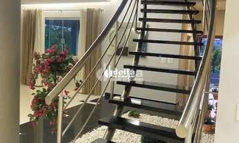 Imagem 5: Casa no condomínio Paradiso Ecológico disponível para locação e venda em Uberlândia-MG