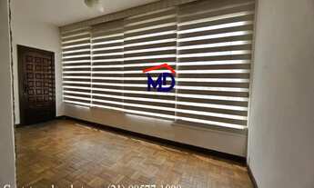 Imagem 5: Casa duplex, bem localizada, 4 quartos, 5 vagas cobertas, silenciosa, ajardinada