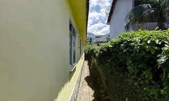 Imagem 3: Casa para Venda em Teresópolis, Araras, 5 dormitórios, 2 suítes, 4 banheiros, 2 vagas