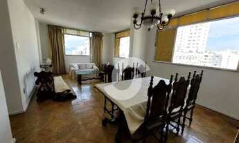 Imagem 4: Ótimo apartamento, claro, frente, dois por andar, assim distribuído: 3 quartos amplos, sal