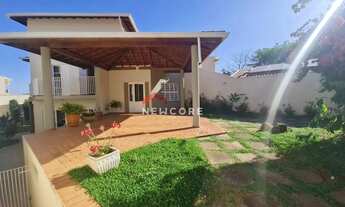 Imagem: Casa em Rua Egle Moretti Belintani - Parque