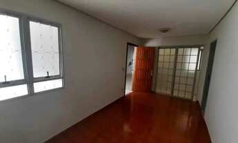 Imagem 2: Casa para locação no Núcleo Habitacional Mary Dota, com 2 dormitóriose 01 vaga de garagem