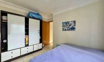 Imagem 6: Apto 01 Dorm, mobiliado, sacada com churrasqueira, andar alto, norte, vista liberada