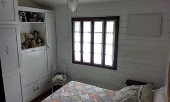 Imagem 2: Linda casa estilo colonial pronta para morar, só 200 metros da praia de Camboinhas