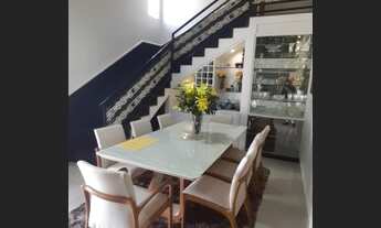 Imagem: Sobrado a venda com 6 quartos no Residencial