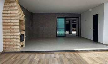 Imagem 6: Casa de condomínio sobrado para venda possui 400 metros quadrados com 4 quartos