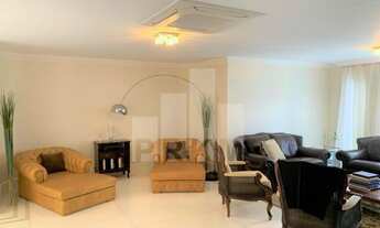 Imagem 7: Itaim Bibi - Quatro dormitórios. Andar alto. Reformado. Duas vagas demarcadas. 215 m² útei