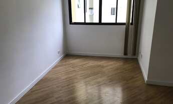 Imagem 3: Apartamento com 2 dormitórios, ideal para 1 pessoa ou casal, prédio com piscina e lazer