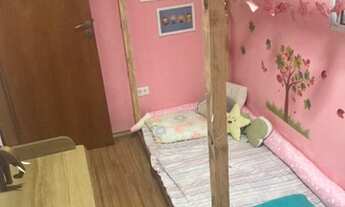 Imagem 2: Sobrado para venda tem 180 metros quadrados com 2 quartos