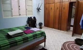 Imagem 3: Casa para Locação em Goiânia, Setor Coimbra, 5 dormitórios, 2 suítes, 4 banheiros, 5 vagas