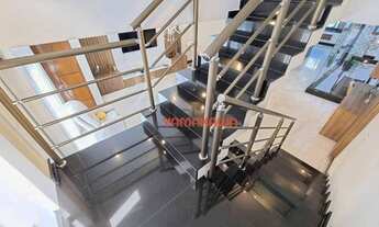 Imagem 3: Sobrado para venda possui 400 metros quadrados com 3 quartos em Vila Laís - São Paulo - SP