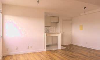 Imagem 2: Apartamento 2 quartos (1 suíte), living ampla, 1 vaga e infra estrutura e segurança comple