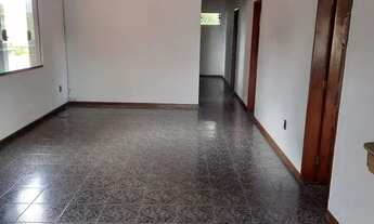 Imagem 7: Casa em rua pública