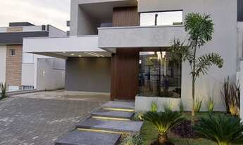 Imagem 2: Casa de condomínio térrea para venda tem 168 metros quadrados com 4 quartos