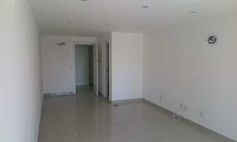 Imagem 3: Comercial/Industrial a partir de 30 metros quadrados no bairro Del Castilho