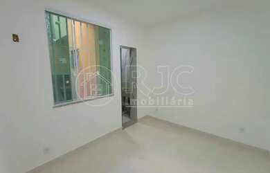 Imagem 2: Casa de vila para venda tem 100 metros quadrados com 3 quartos em Grajaú - Rio de Janeiro