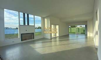 Imagem 4: Casa de alto padrão em condominio fechado