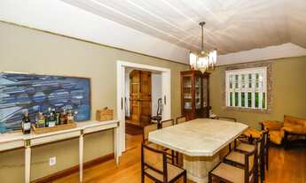 Imagem 7: Charmosa casa reformada estilo colonial