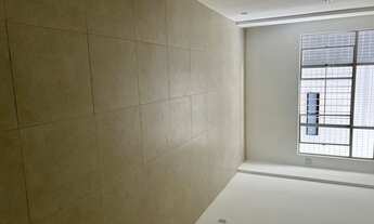 Imagem 3: 500m da praia!! Alugo 2qts + dependência. Todo reformado com armários novos. TOP