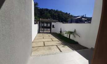 Imagem: JARAGUÁ DO SUL - Casa Padrão - TRÊS RIOS