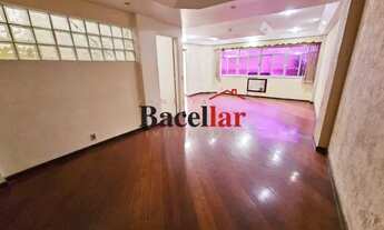 Imagem 6: Casa na Tijuca, 05 quartos, terraço, piscina, churrasqueira, sauna, 03 vagas