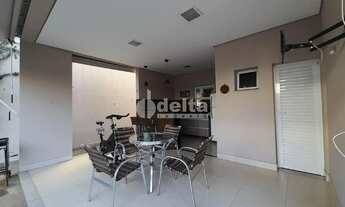 Imagem 7: Casa em condomínio com 4 quartos disponível para locação no bairro Nova Uberlândia em Uber