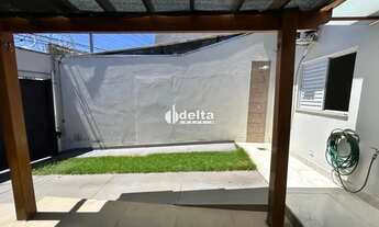 Imagem 3: Casa com 2 quartos sendo 1 suíte disponível para locação e venda no bairro Jardim Europa e