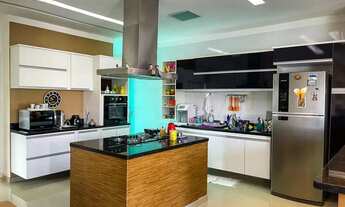 Imagem 4: Casa Terrea no Forest Hill 3 Suítes amplas com armários fixos e ar condicionados e luminár