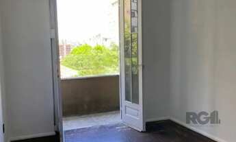 Imagem 2: Apartamento para alugar em Petrópolis com 93 m² e 2 dormitórios/quartos disponíveis