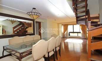 Imagem 2: Excelente cobertura localizada em uma das melhores regiões da cidade, próximo de praças e