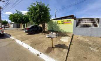 Imagem: QNG 43 Vendo lote com 4 residências com