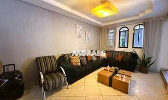 Imagem: Casa com 2 quartos, 1 suíte, 3 vagas, para