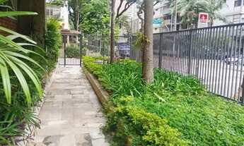 Imagem: Ótima Localização, Três quadras da