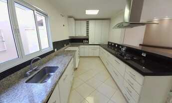 Imagem: Sobrado no condomínio DAMHA I em Presidente