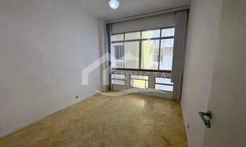 Imagem 7: MARAVILHOSA OPORTUNIDADE DE TRÊS QUARTOS COM VAGA A UMA QUADRA DA PRAIA!!!!