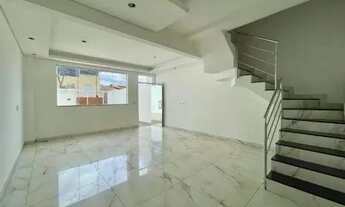 Imagem: Casa Geminada com 3 quartos à venda em