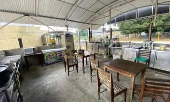 Imagem 2: Ótimo terreno comercial c/ galpão e edificação com salas - excelente localização(Av. Maria