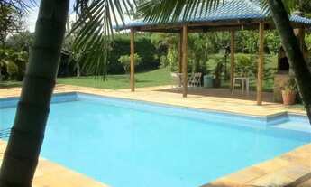 Imagem: Casa estilo chácara com muita área verde