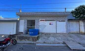 Imagem 2: Lar Moderno e Acolhedor em São Jorge, Maceió!