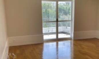 Imagem 2: Apartamento para aluguel e venda tem 180 metros quadrados com 2 quartos