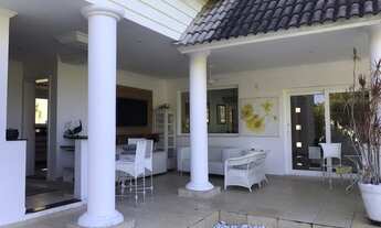 Imagem 3: Linda casa com piscina , 3 dormitórios sendo 3 auites