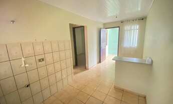 Imagem 4: Casa para aluguel tem 50 metros quadrados com 2 quartos em Atuba - Pinhais - PR